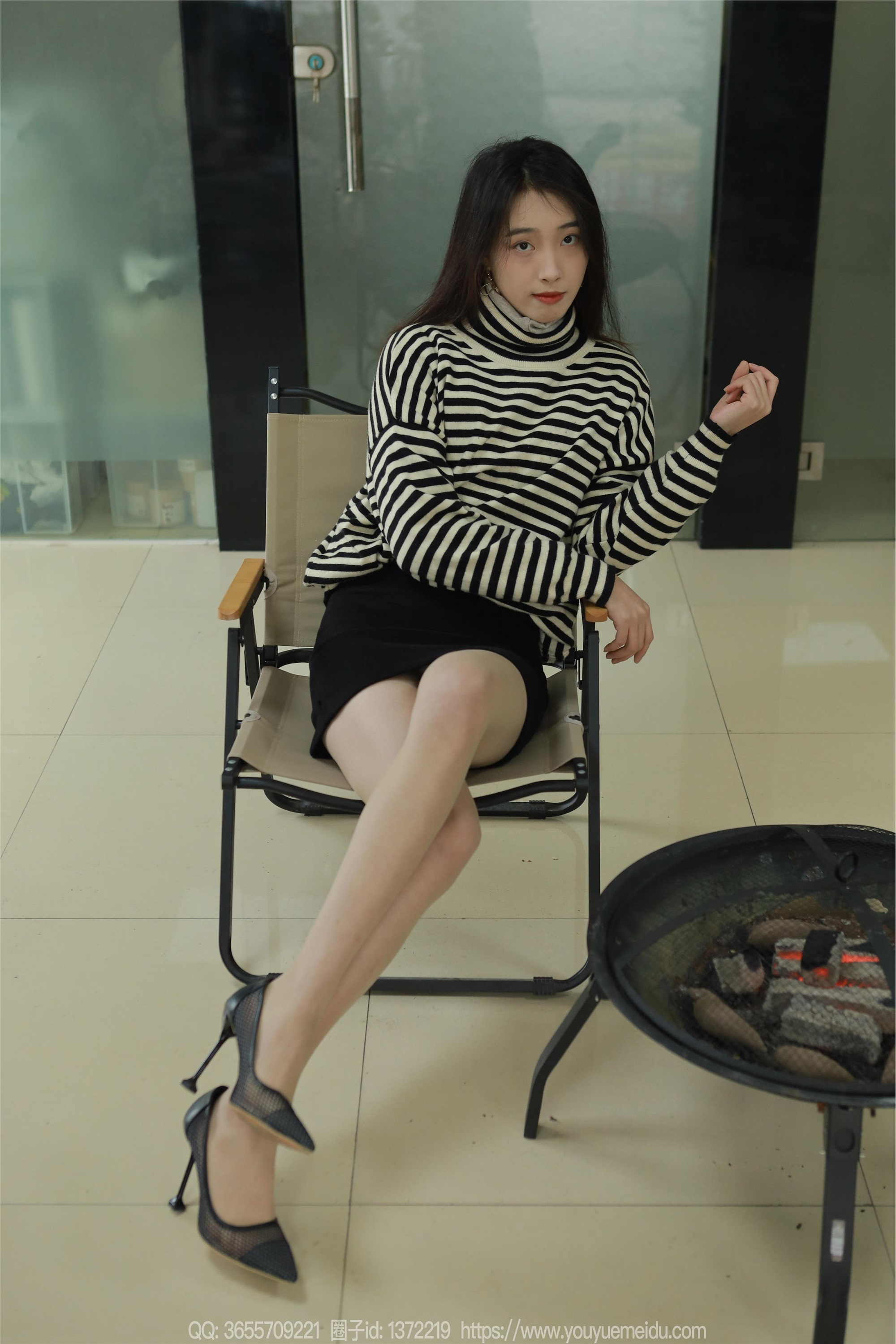 IESS异思趣向  2024.02.16 丝享家 1665 小九《长腿烤火》